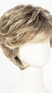 RH12/26RT4 | Light Brown w/Fine Golden Blonde Highlights And Dark Roots