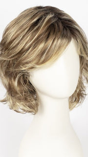 RH12/26RT4 | Light Brown w/Fine Golden Blonde Highlights And Dark Roots