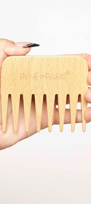 WIDE TOOTH WOODEN COMB