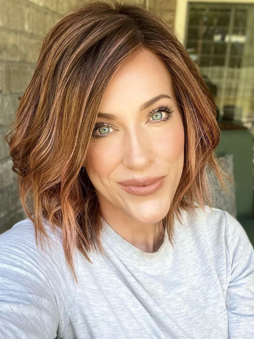 Kristyna Moore @kristynamoore wearing DELIGHT by ELLEN WILLE in color ROSEWOOD ROOTED | Medium Brown, Caramel, and Rose Gold blend with Shaded Roots and has been straightened at the ends
