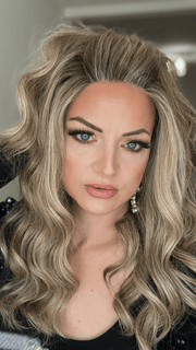 Sandy Holston @i_be_wiggin wearing DAY TO DATE by RAQUEL WELCH WIGS in color RL1621SS SHADED SAND | Light Blonde shaded with Medium Brown