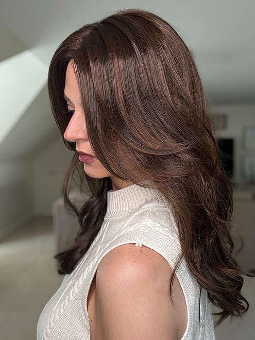 Sandy @i_be_wiggin wearing AMBER by JON RENAU in color 6/33 RASPBERRY TWIST | Brown & Medium Red Blend