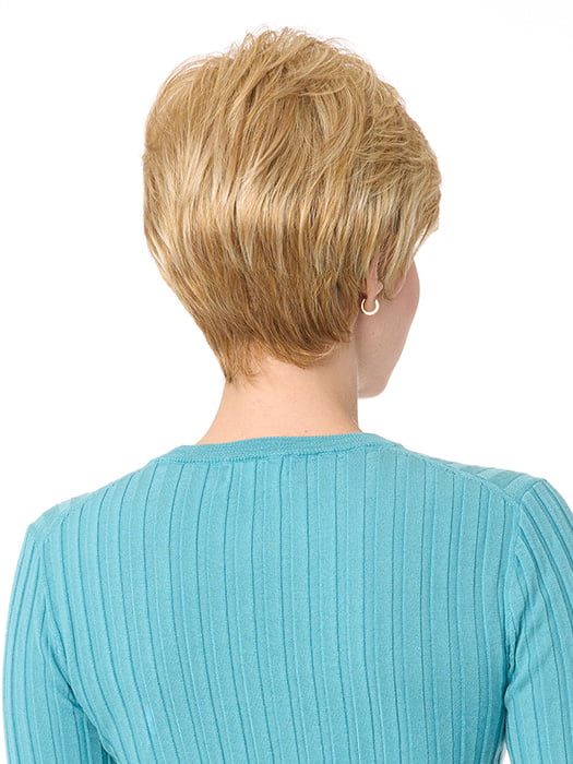 Model is wearing ANGEL by ENVY in color VANILLA-BUTTER | Golden Blonde blended with Champagne Blonde