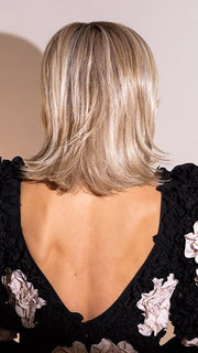 RL19/23SS SHADED BISCUIT | Light Ash Blonde Evenly Blended with Cool Platinum Blonde with Dark Roots