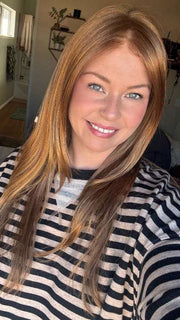 Rayann @50shadesofraaayyy is wearing ZARA LITE by JON RENAU in color 27MB STRAWBERRY SHORTCAKE | Dark Red-Gold Blonde