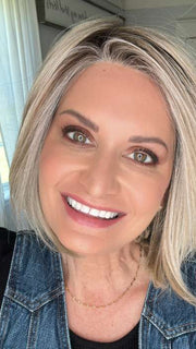 Emily H. @she_sheds_more wearing PORTRAIT MODE by RAQUEL WELCH in shade RL19/23SS SHADED BISCUIT | Light Ash Blonde Evenly Blended with Cool Platinum Blonde with Dark Roots