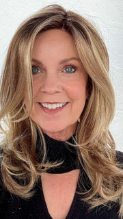 Susan @an_affair_with_hair wearing MIRANDA by JON RENAU in shade 14/26S10 SHADED PRALINES N' CREAM | Light Gold Blonde & Medium Red-Gold Blonde Blend, Shaded with Light Brown