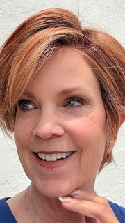 Susan @an_affair_with_hair wearing POSH PREMIERE by RAQUEL WELCH in shade RL29/33SS ICED PUMPKIN SPICE | Strawberry Blonde shaded with Dark Red-Brown