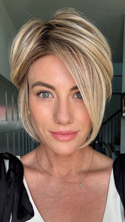 Jenny B. @thewiggygirl wearing IGNITE by JON RENAU in shade 12FS12 MALIBU BLONDE | LIght Gold Brown, Light Natural Gold Blonde, Pale Natural Gold-Blonde Blend, Shaded with Light Gold Brown