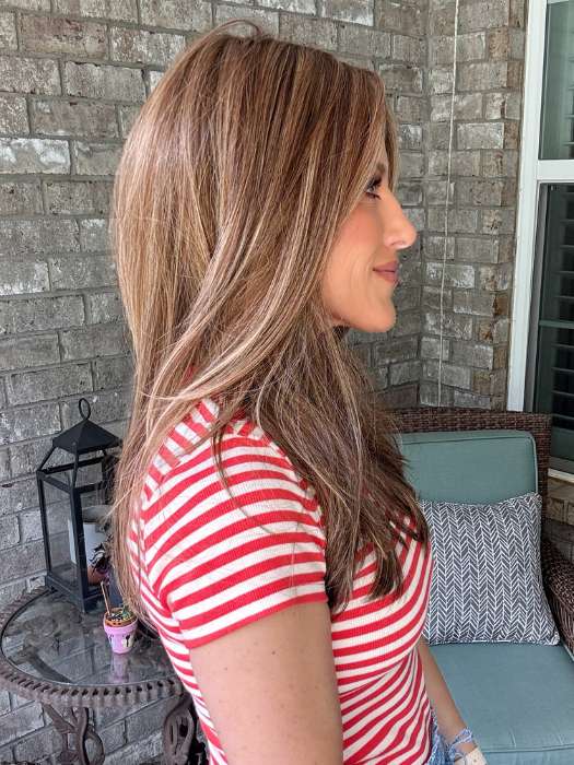 Kristyna Moore @kristynamoore wearing LEADING EDGE by TRESSALLURE in color 17/23/R8 | Beige Blonde and Auburn Blended with Medium Brown Roots