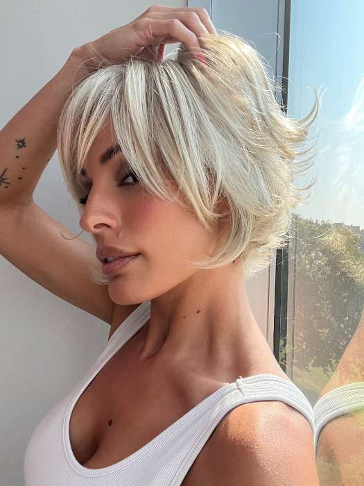 Model is wearing LIKE by ELLEN WILLE in color CHAMPAGNE MIX | Light Neutral Blonde and Light/Lightest Golden Blonde Blend