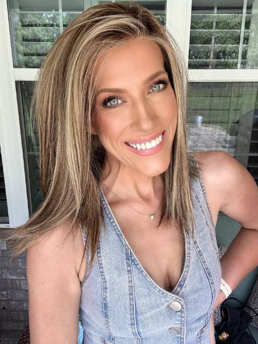 Kristyna Moore @kristynamoore wearing PERLA by BELLETRESS in color BROWN SUGAR COOKIE R | The roots are a Rich Brown Tone that seamlessly transitions into a Warm, Golden-Brown base. Delicate highlights in honey and toffee tones add dimension