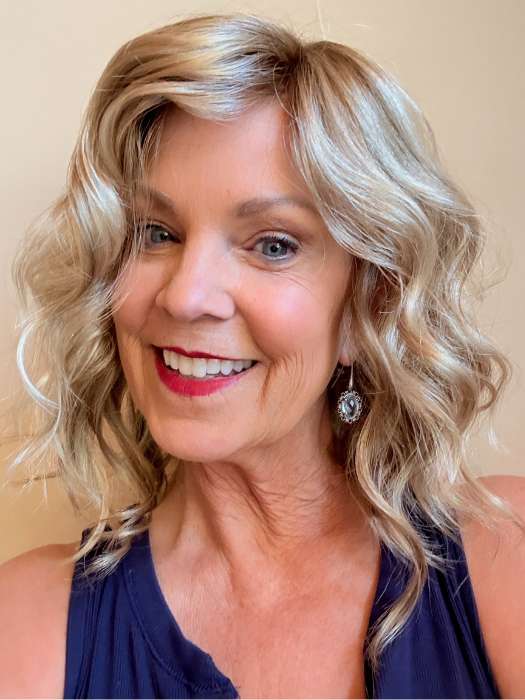 Susan @an_affair_with_hair wearing JULIANNE LITE PETITE by JON RENAU in color 12FS12 MALIBU BLONDE | LIght Gold Brown, Light Natural Gold Blonde, Pale Natural Gold-Blonde Blend, Shaded with Light Gold Brown