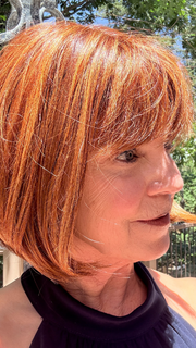 Susan Sparks @an_affair_with_hair is wearing ARIA by RENE OF PERIS in AUTUMN SUNRISE | Neutral Medium-Brown Tone, softly blended with Light Ash Blond