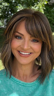 Sandy Holston @i_be_wiggin is wearing HOLLIE by JON RENAU in FS6/30/27 TOFFEE TRUFFLE | Brown, Medium Red-Gold, Medium Red-Gold Blonde Blend with Medium Red Gold Blonde Bold Highlights