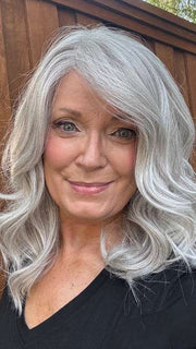Mel B. @mels.be.ageless is wearing LAGUNA BEACH by BELLETRESS in OYSTER GRAY | A mixture of Lightest Gray and a hint of White