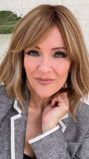 Marcie Mertz @wig.obsessed wearing HOLLIE by JON RENAU in color 14/26S10 SHADED PRALINES N' CREAM | Light Gold Blonde & Medium Red-Gold Blonde Blend, Shaded with Light Brown