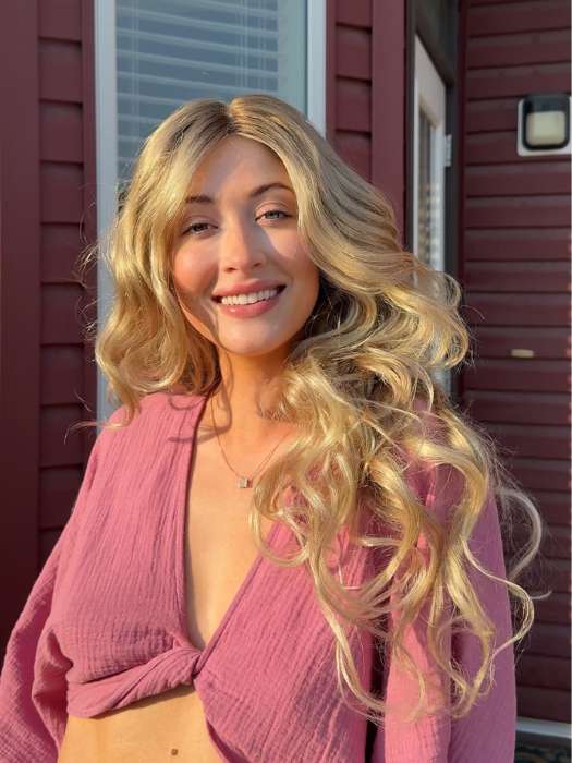 Steph @wigswithsteph is wearing DOWN TIME by RAQUEL WELCH in SS14/88 GOLDEN WHEAT | Dark Blonde Evenly Blended with Pale Blonde Highlights and Dark Roots