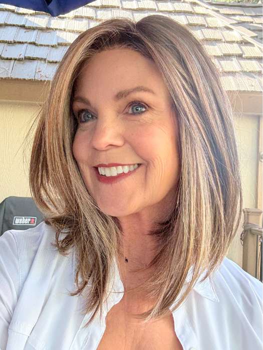 Susan Sparks @an_affair_with_hair is wearing UNDERCUT BOB by TRESSALLURE in 17/23/R8 | Beige Blonde and Auburn Blended with Medium Brown Roots