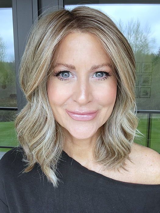 Natalie Gray @vanish.into.thin.hair wearing BRADSHAW by BELLE TRESS in color BROWN SUGAR BLONDE-R | A warm, dimensional blend of medium brown and golden blonde highlights with natural-looking darker roots for depth and a sun-kissed finish.