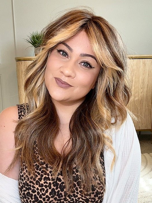Kendra @_kendradarling_ wearing CALIFORNIA BEACH WAVES by TRESSALLURE in color EL17/23/R8 | Pale Auburn Beige Blonde Blend, Rooted Medium Brown, Highlighted Light Blonde with face framing highlights