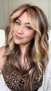 Kendra @_kendradarling_ wearing CALIFORNIA BEACH WAVES by TRESSALLURE in color EL17/23/R8 | Pale Auburn Beige Blonde Blend, Rooted Medium Brown, Highlighted Light Blonde with face framing highlights