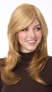 Model is wearing CELESTE by ENVY in color VANILLA-BUTTER | Golden Blonde blended with Champagne Blonde