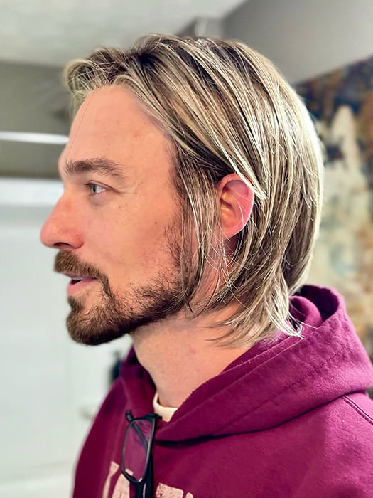 Nichole Corbett @nicholealee wearing DARING by HIM in color M12/22SS | Dark Brown Base With Dark Roots wearing DARING by HIM in color M12/22SS | Dark Brown Base With Dark Roots