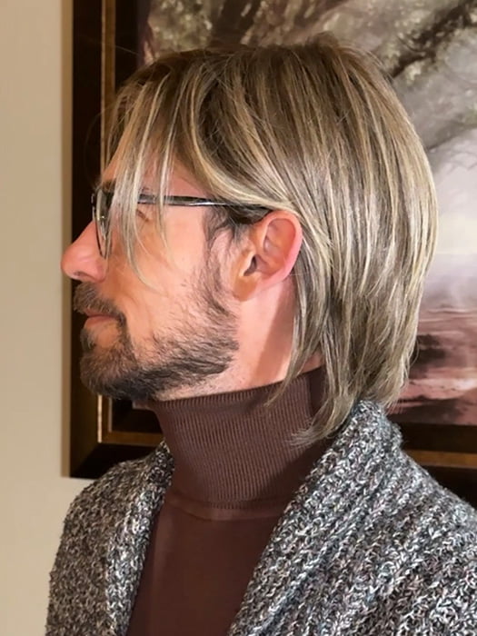 Nichole Corbett @nicholealee wearing DARING by HIM in color M12/22SS | Dark Brown Base With Dark Roots wearing DARING by HIM in color M12/22SS | Dark Brown Base With Dark Roots