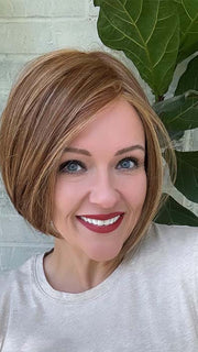Marcie Mertz @wig.obsessed wears DAWN by JON RENAU in FS27 STRAWBERRY SYRUP | Medium Red-Gold Blonde with Gold Blonde Bold Highlights