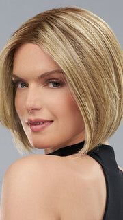 This alluring bob wig delivers both a fashionable and functional hairstyle