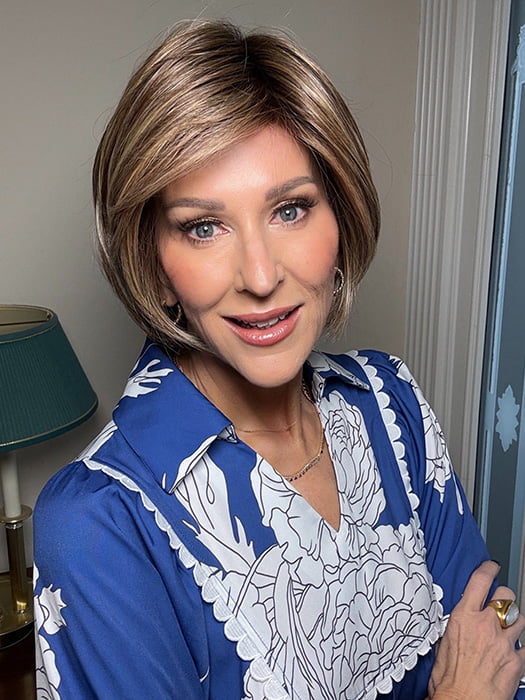 Eileen @crazywiglady is wearing EFFORTLESS STYLE by RAQUEL WELCH in color SS11/25 SHADED HONEY PECAN | Chestnut Brown base blends into multi-dimensional tones of Brown and Golden Blonde
