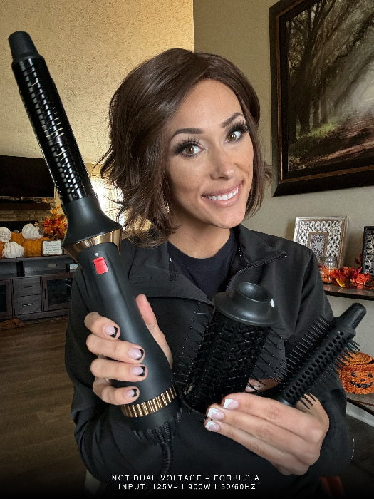 Nichole @nichole.alee showcases stunning beach waves on Trend Alert by Gabor in Copper Mahogany using the 3-in-1 Airstyler. Not Dual Voltage -For USA 
Input:12V~ | 900W | 50/60Hz