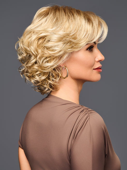 Model is wearing BUOYANT in GL14-22SS | SS SANDY BLONDE | Dark golden blonde base blends into multi-dimensional tones of medium gold blonde and light beige blonde. 