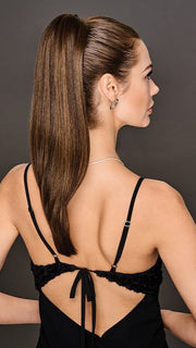 Model is wearing 21" Straight Claw Clip Pony