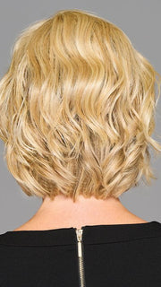 The Tru2Life synthetic fiber allows you to curl and smooth out the hair