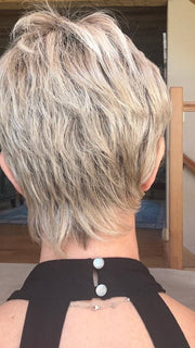 Susan S. @an_affair_with_hair wearing STRAIGHT CHIC by RAQUEL WELCH in RL19/23SS SHADED BISCUIT | Light Ash Blonde Evenly Blended with Cool Platinum Blonde with Dark Roots
