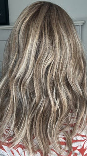 Emily @she_sheds_more wearing WILLOW by JON RENAU in color 12FS12 MALIBU BLONDE | Light Gold Brown, Light Natural Gold Blonde, Pale Natural Gold-Blonde Blend, Shaded with Light Gold Brown