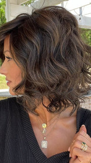 Jenna Fail @jenna_fail wearing EDITOR’S PICK by RAQUEL WELCH WIGS in color RL4/10SS ICED JAVA | Off Black shaded with Dark Brown