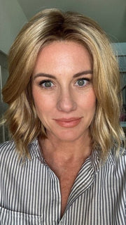 Jenny B. @thewiggygirl wearing CHARLOTTE by ENVY BY ALAN EATON in color SPARKLING CHAMPAGNE | Medium Brown roots with overall Strawberry Blonde base and soft Golden Blonde highlights