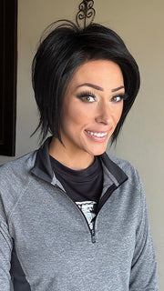 Nichole Corbett @nicholealee wearing IGNITE PETITE by JON RENAU in shade 1B HOT FUDGE | Soft Black