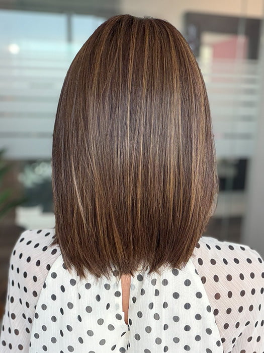 Model is wearing ILA in color MARBLE BROWN R | Medium Brown Evenly Blended with Light Honey 