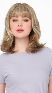 Model wearing JOLIE by ENVY in ALMOND-BREEZE | Light Brown blended with Ash Blonde