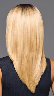 Model is wearing SHANTE by KIM KIMBLE in color MC25/88SS HONEY | Beige Blonde with a Darker Root