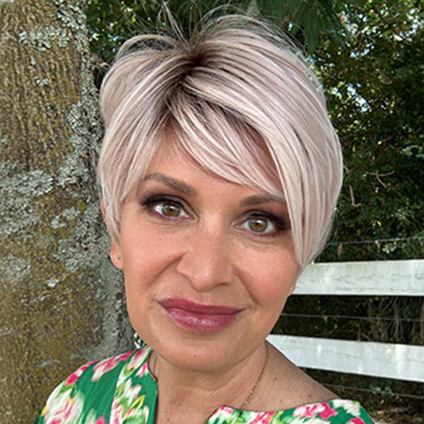 Lia II by Ellen in shade Light Bernstein Rooted