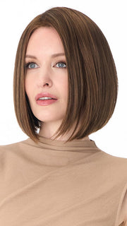 Model is wearing LONDON by ENVY in color MEDIUM-BROWN | Medium Brown with natural highlights