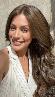 Roxie @thelovelyoxx wearing MODEL MODE by RAQUEL WELCH WIGS in color RL10/12 SUNLIT CHESTNUT | Light Chestnut Brown Evenly Blended with Light Brown
