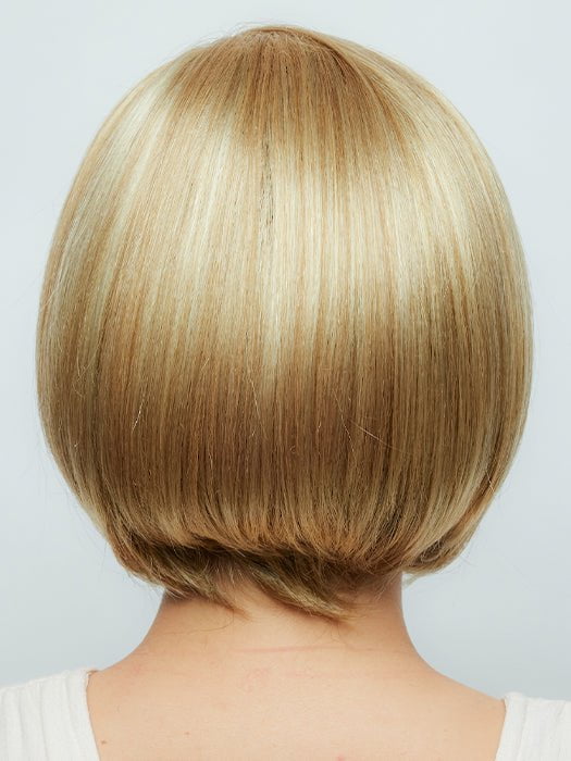 CREAMY-TOFFEE | Rooted Dark Blonde Evenly Blended with Light Platinum Blonde and Light Honey Blonde