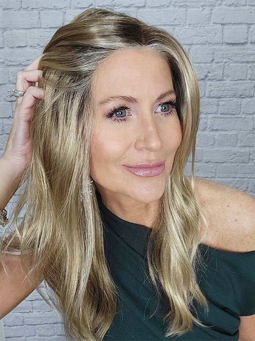 Natalie Gray @vanish.into.thin.hair wearing OLIVIA by JON RENAU in color 12FS8 SHADED PRALINE | Light Gold Brown, Light Natural Gold Blonde & Pale Natural Gold-Blonde Blend, Shaded with Medium Brown