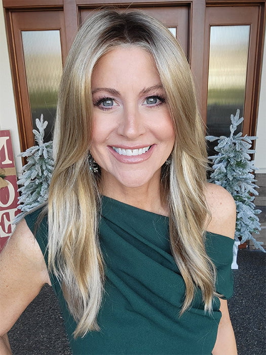 Natalie Gray @vanish.into.thin.hair wearing OLIVIA by JON RENAU in color 12FS8 SHADED PRALINE | Light Gold Brown, Light Natural Gold Blonde & Pale Natural Gold-Blonde Blend, Shaded with Medium Brown